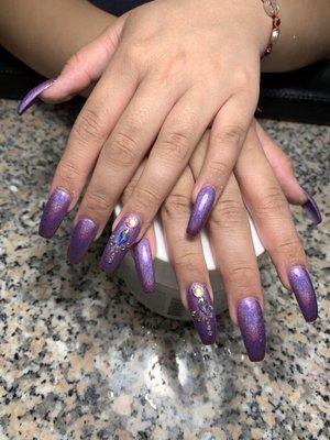 Chrome nails