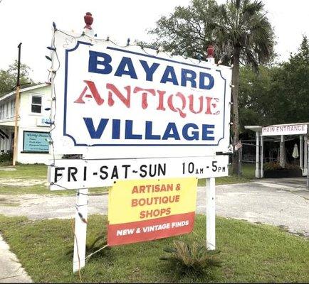 Bayard Antique Village is our location, on US-1 South