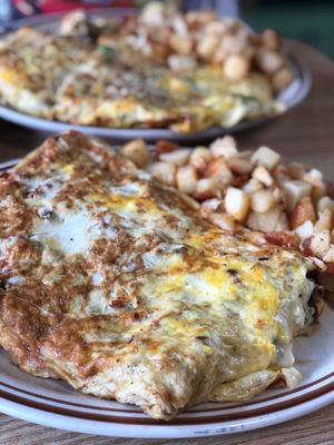 Steak, pepper omelette with provolone blend cheese