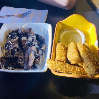 appetizers - sautéed mushrooms & fried pickles