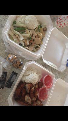 Moo goo gai pan & sweet & sour chicken