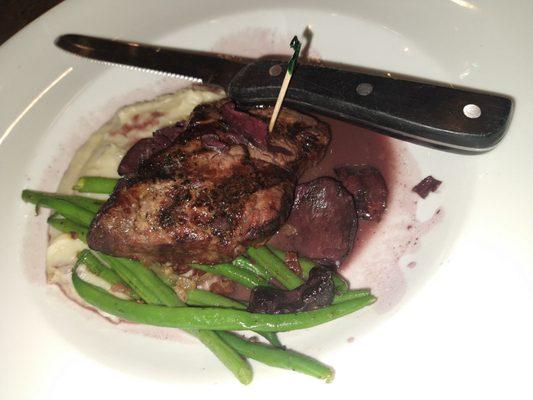 Sirloin steak and green beans and mashed potatoes