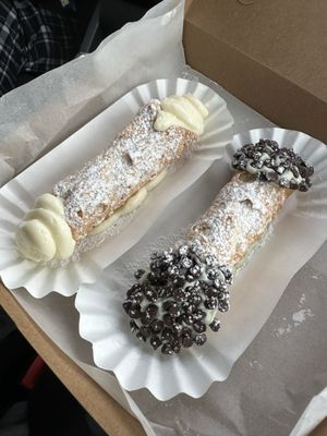 Cannolis