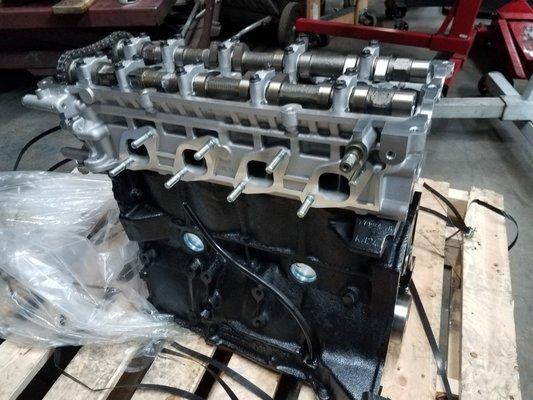 Brand New Toyota 22RE Long Block Engine Assembly