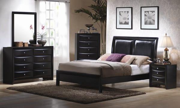 $1,149.99 4 pc bedroom set. New Queen Platform Bed, Nightstand, Dresser & Mirror