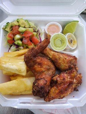 Fried chicken wings with tostone Fried yuca side