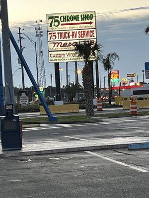 The noisy Truck/RV repair business that was across the parking lot from our room.