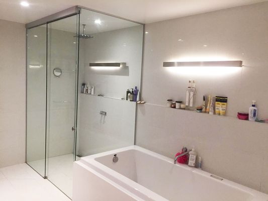 90-degree Sliding Shower Doors