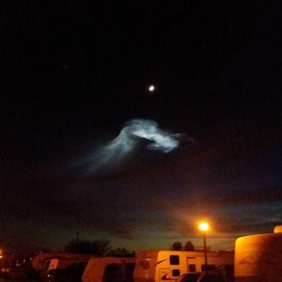 The remaining trail of Falcon 9 as it lit up the January sky. As seen by residents of Suncrest RV Village. Bakersfield, .ca 93312