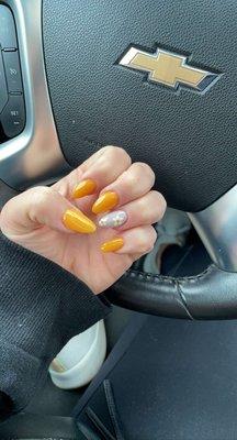 Chic Nails