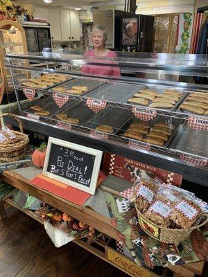 So many delicious fried pies!