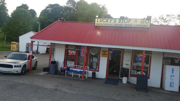 Lucky's Stop & Go