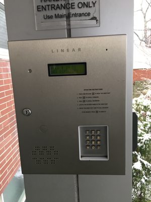 The Linear phone entry systems can call up to 1000 tenants and let's them control 1 door.