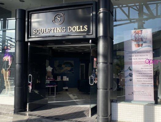 Sculpting Dolls store front 
Body contouring-Fajas-hya pen -spray tanning