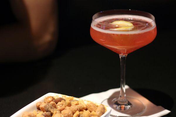 Roman’s siren ($16) - Tito’s, fresh raspberries, triple sec, lemon, prosecco