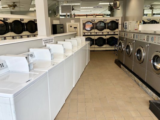 Waverly Avenue Laundry Center