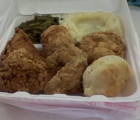 Winner winner chicken dinner 4 piece (1/2) chicken w. homemade mashed potatoes, gravy, green beans and biscuit