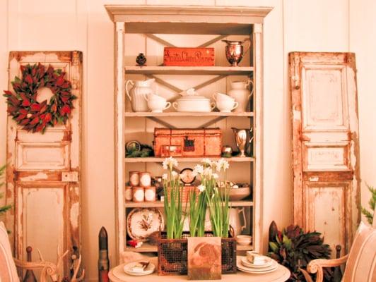 Front of the Petit and Olson store on Bainbridge.  Scandinavian housewares, furniture, frames, perfume, candles.