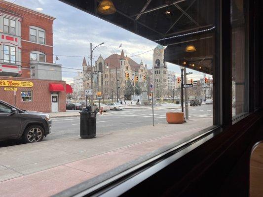 Looking at Courthouse Square from Pappa's