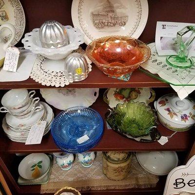 Some cute antique and vintage decor items.