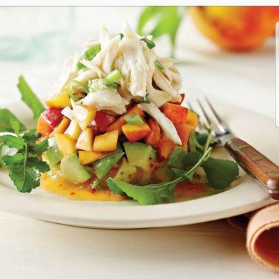 Chicken, mango, and spinach salad