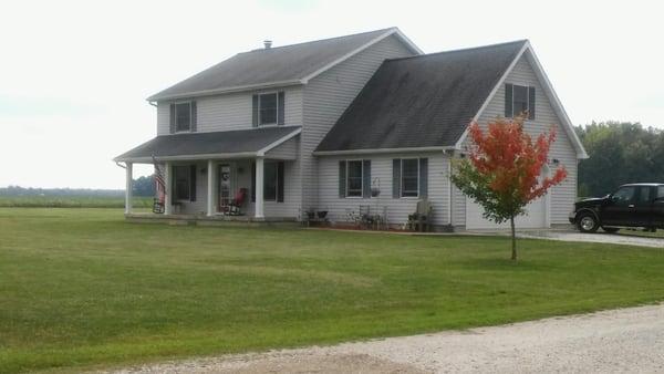 Lovely 4 BR, 2.5 BA country home on 4 acres! Nice barn with hay loft and 2 fenced in pastures!...