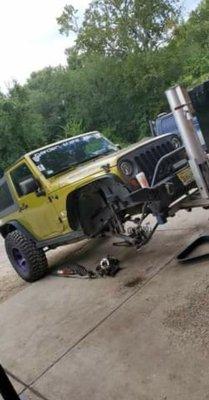 2008 jeep jk ,getting new tubed and regeared front axle