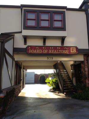 Laguna Board of Realtors Multiple Listing Div