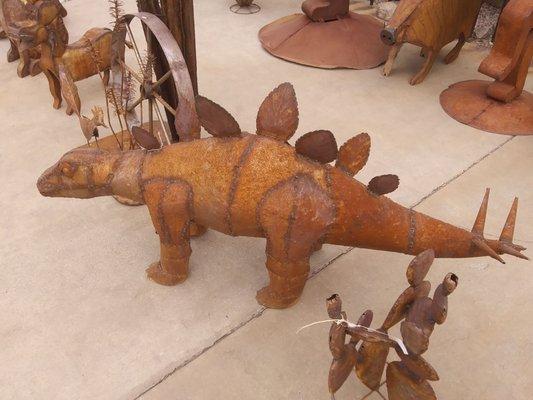 I'd love to have a stegosaurus in my garden!!