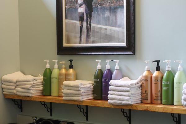 HiLights Salon and Spa uses only top-shelf products to pamper and care for you.