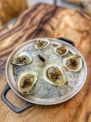 Oysters of the Week (@prettygirleatshouston)