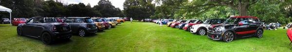 Mini of Pittsburgh organized a police escort into the Pittsburgh Vintage Grand Prix (2015)....just a few hundred MINIACS!