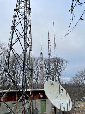 Broadcast Towers at the top of Pinnacle Hill