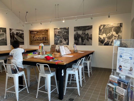 The arts and crafts shed is air conditioned. It was a great relief on a really hot day.