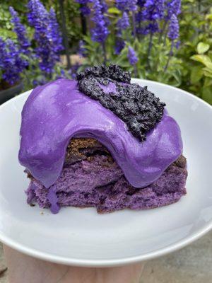 Vendor: Ubenabon
 Ube cinnamon roll