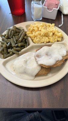 Country fried steak, green beans and Mac and cheese