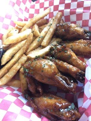 Henny Honey Hot Wings with fries