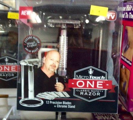 The Pawn Stars are selling razors?-2017