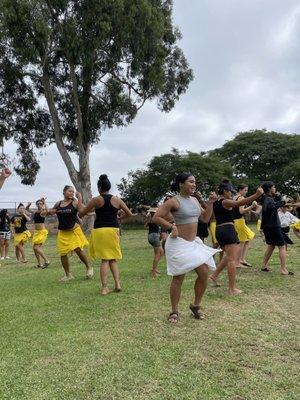 Heali'is Polynesian Revue