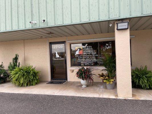 The dog entrance of the animal clinic