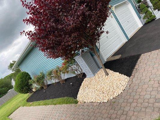 Mulch & Rock Installation