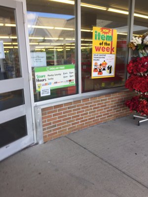 Dollar Tree of North Reading -- 72 Main Street / Route 28, North Reading             Hours & Storefront