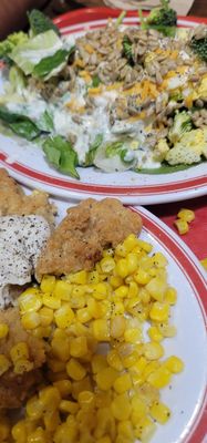 Fried chicken, salad, and tea - great dinner & family fun.