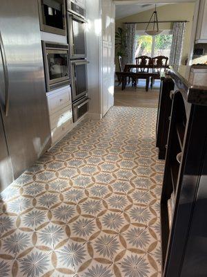 SoCal Carpets and Floorcovering