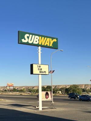 The exterior sign for the Kirkland Subway location.