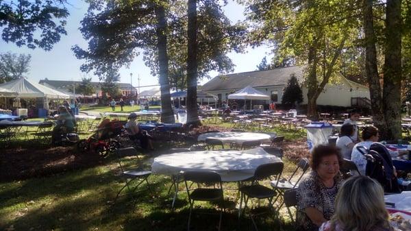 Nice shady areas with lots of seating.