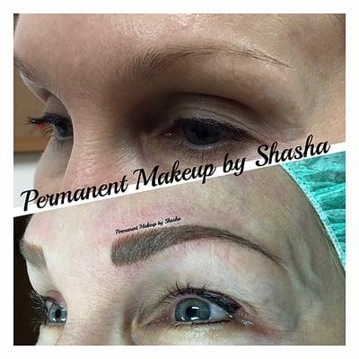 Natural 3D Brows and Permanent Eyeliner