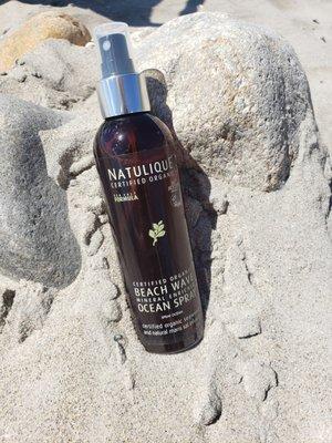 Natulique at the beach!