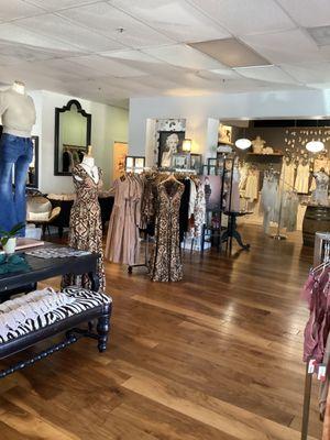 Cool vibes and great customer service.  From intimate apparel to dressy casual outfits for any occasion Theadora Boutique has you covered.