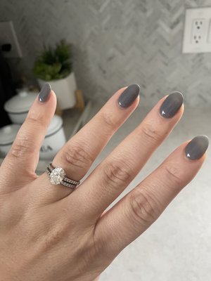 Almond shaped nail with gel